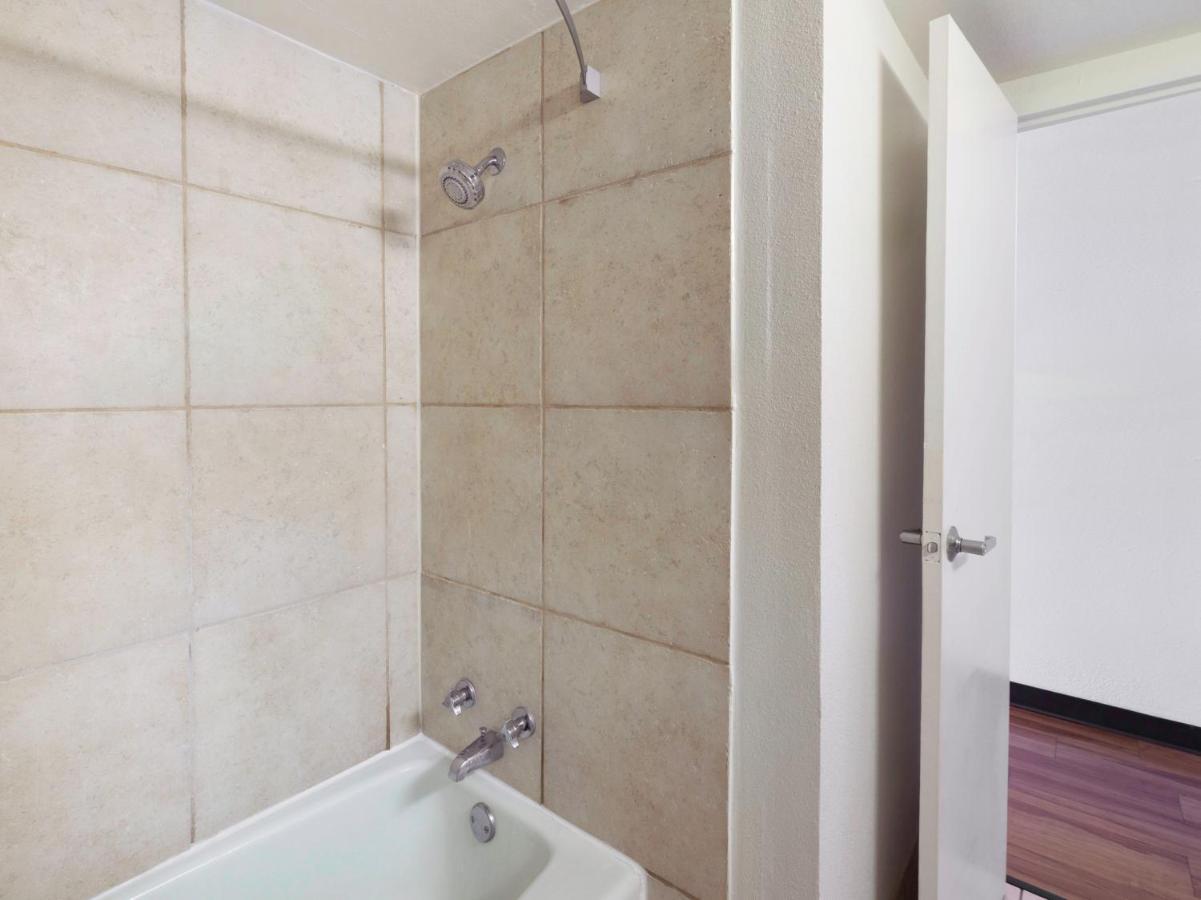 Oyo Hotel Lafayette La I-10 & University Zewnętrze zdjęcie